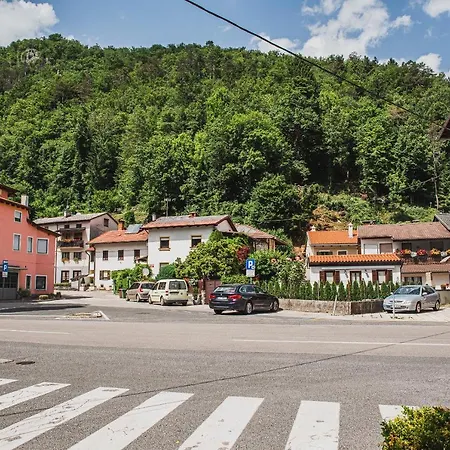 Mobile Gotar Holiday home Kobarid